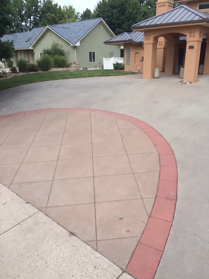 Design example: Stained concrete drive with a red border band
